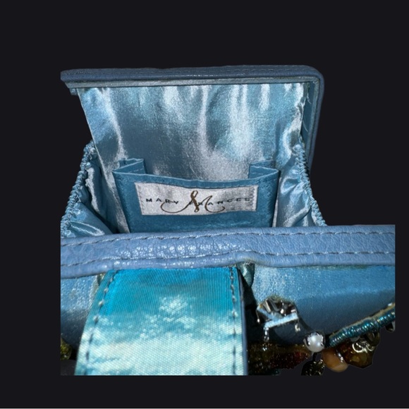 RARE & Hard -to- Find Vintage Mary Frances ADORABLE Seahorse Beaded Crossbody - Picture 6 of 12